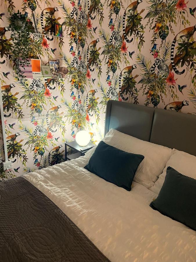Modern Studio Apartment; 10Min Walk To Town & Quay Exeter Bagian luar foto